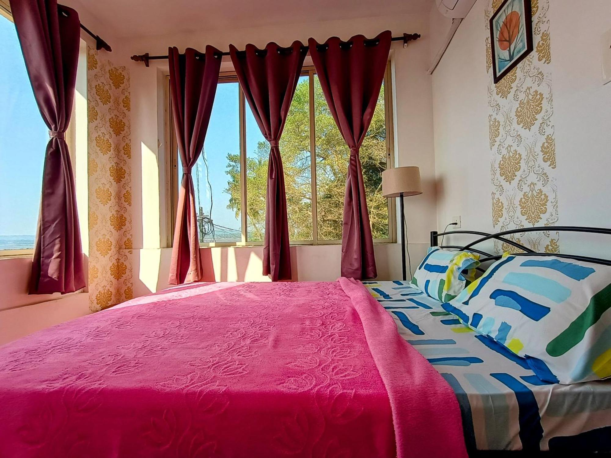 Gs Home On The Bay - Super Sea View Glass Studio Apartment Вагатор Екстериор снимка