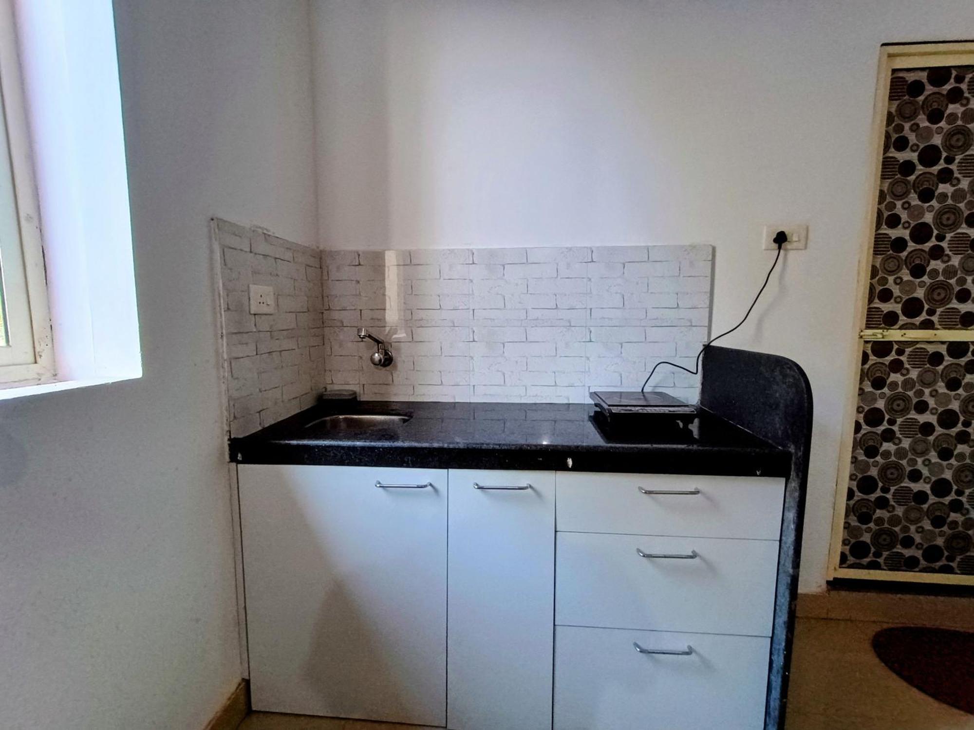 Gs Home On The Bay - Super Sea View Glass Studio Apartment Вагатор Екстериор снимка